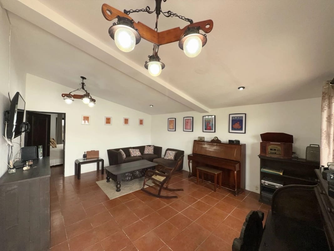 casa en venta en San Pedro las Huertas Antigua ideal para inversión — Casa en Venta en Antigua, Sacatepéquez — foto 12 de 13