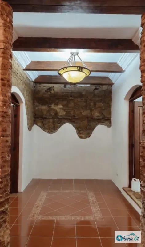 HERMOSA CASA COLONIAL EN RENTA EN ZONA 1, EXCELENTE UBICACIÓN — Casa en Alquiler en Zona 1, Guatemala, Ciudad — foto 11 de 13