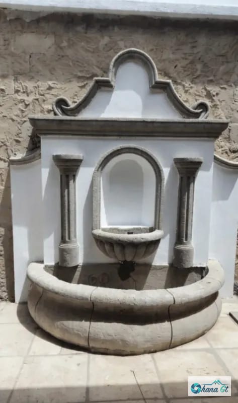 HERMOSA CASA COLONIAL EN RENTA EN ZONA 1, EXCELENTE UBICACIÓN — Casa en Alquiler en Zona 1, Guatemala, Ciudad — foto 3 de 13