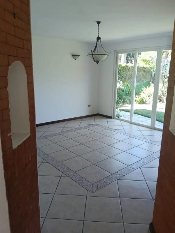 Casa en venta - Residenciales San Anotnio - Km 16.5 CAES — Casa en Venta en Carretera a El Salvador, Guatemala, Ciudad — foto 14 de 15