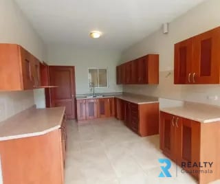 VENDO Casa Carretera a El Salvador, Condominio Portal del Bosque II — Casa en Venta en Portal del Bosque II, Carretera a El Salvador, Guatemala, Ciudad — miniatura 13 de 15
