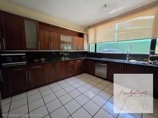 VENTA DE CASA EN ZONA 14 — Casa en Venta en Premiere Club, Zona 14, Guatemala, Ciudad — miniatura 2 de 12