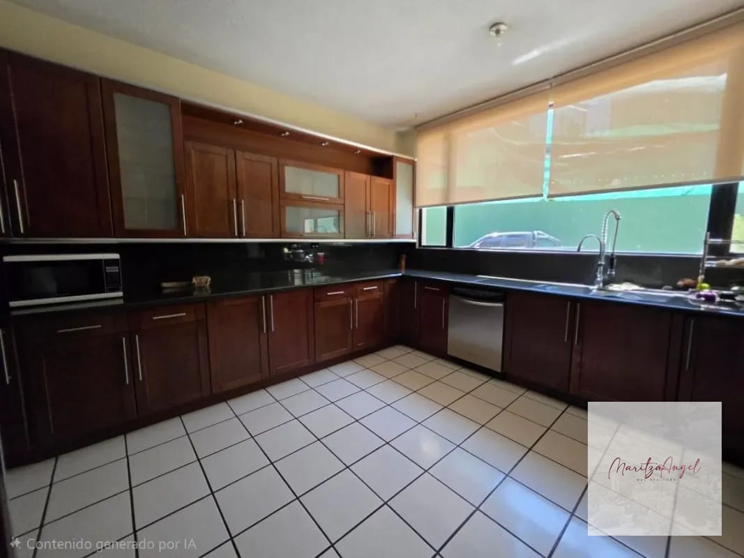 VENTA DE CASA EN ZONA 14 — Casa en Venta en Premiere Club, Zona 14, Guatemala, Ciudad — foto 2 de 12