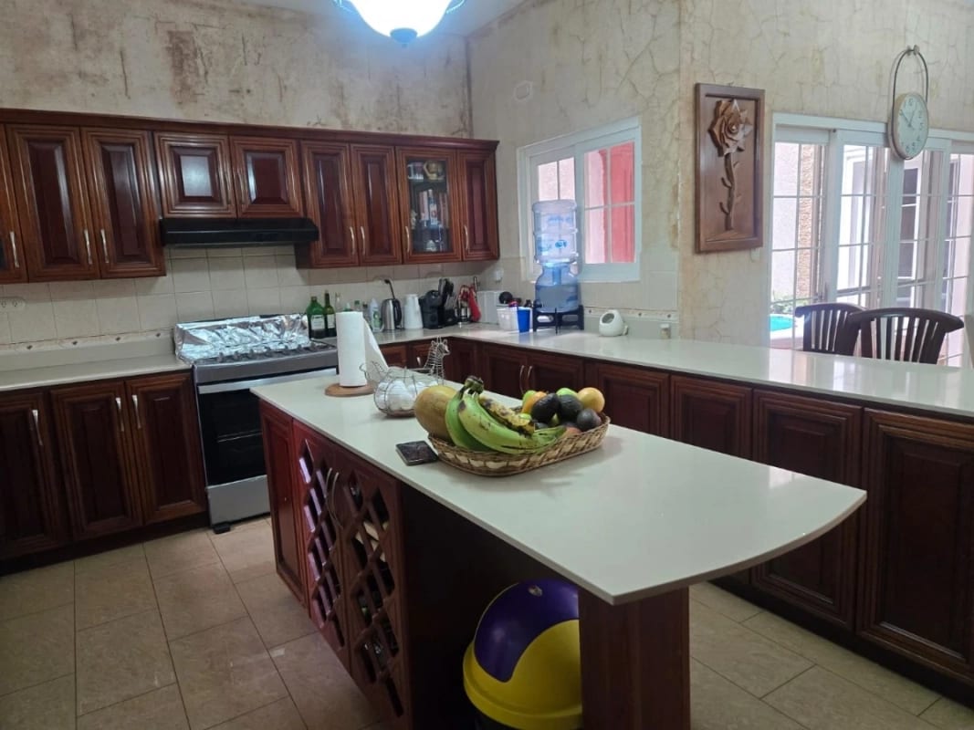 Amplia casa en venta Km 18.5 carretera a El salvador — Casa en Venta en Carretera a El Salvador, Guatemala, Ciudad — foto 5 de 13