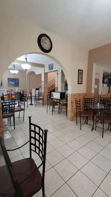 VENTA DE PROPIEDAD + NEGOCIO EN FUNCIONAMIENTO  Café / Restaurante – Zona 1 (Sector Gerona, frente al Ministerio Público) — Casa en Venta en Zona 1, Guatemala, Ciudad — foto 8 de 8