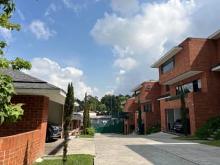 CASA VENTA ATRÁS DE CC MINUTO MUXBAL CONDOMINIO EL CARMEN, 390 MTS2, 4 DORMITORIOS CASA UNO CON SU BAÑO, CERCA COLEGIO MONTESSORI $525,000 — Casa en Venta en Muxbal, Guatemala, Ciudad — miniatura 10 de 13
