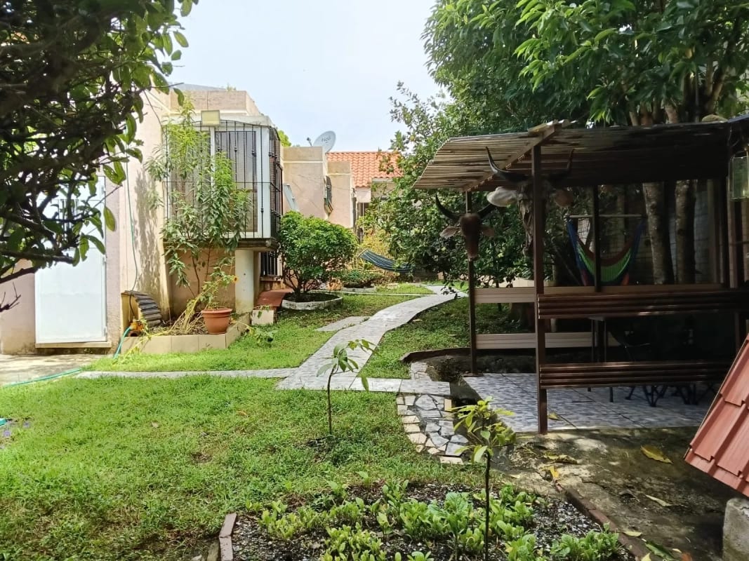 Venta Casa Praderas de San Vicente — Casa en Venta en Carretera a El Salvador, Guatemala, Ciudad — foto 1 de 7