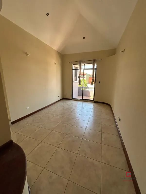 Casa en venta Los Diamante CAES km 16.5 — Casa en Venta en Los Diamantes, Carretera a El Salvador, Guatemala, Ciudad — foto 8 de 17