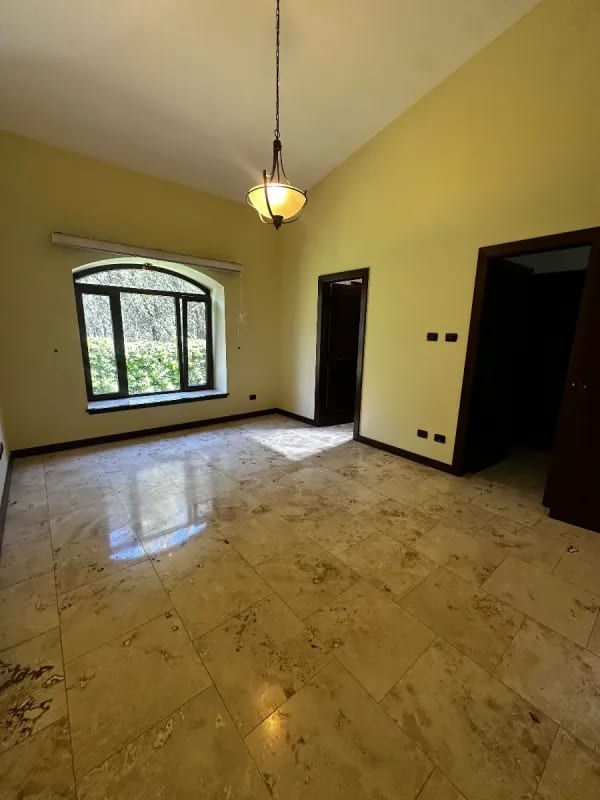 AMPLIA Y ELEGANTE CASA DE UN NIVEL EN VENTA | SANTA CATARINA PINULA "Condominio Las Tinajas" — Casa en Venta en Las Tinajas, Santa Catarina Pinula, Guatemala, Ciudad — foto 11 de 13