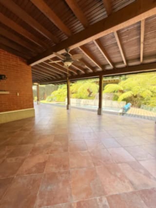Casa en venta | 5 habitaciones | 5 parqueos | piscina | pérgola | Colinas de Castel CAES — Casa en Venta en Fraijanes, Carretera a El Salvador, Guatemala, Ciudad — miniatura 12 de 17