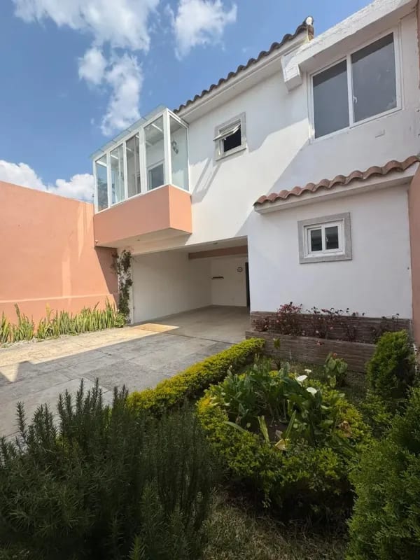 Casa en renta de 2 niveles, con amplios espacios dentro de garita y vista al bosque!! Carretera a San José Pinula — Casa en Alquiler en lo de Valdez, Carretera a El Salvador, Guatemala, Ciudad — foto 2 de 15