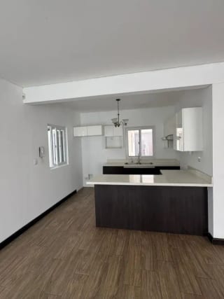 Casa en renta de 2 niveles, con amplios espacios dentro de garita y vista al bosque!! Carretera a San José Pinula — Casa en Alquiler en lo de Valdez, Carretera a El Salvador, Guatemala, Ciudad — miniatura 6 de 15