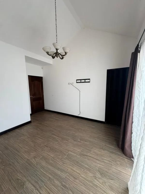 Casa en renta de 2 niveles, con amplios espacios dentro de garita y vista al bosque!! Carretera a San José Pinula — Casa en Alquiler en lo de Valdez, Carretera a El Salvador, Guatemala, Ciudad — foto 11 de 15