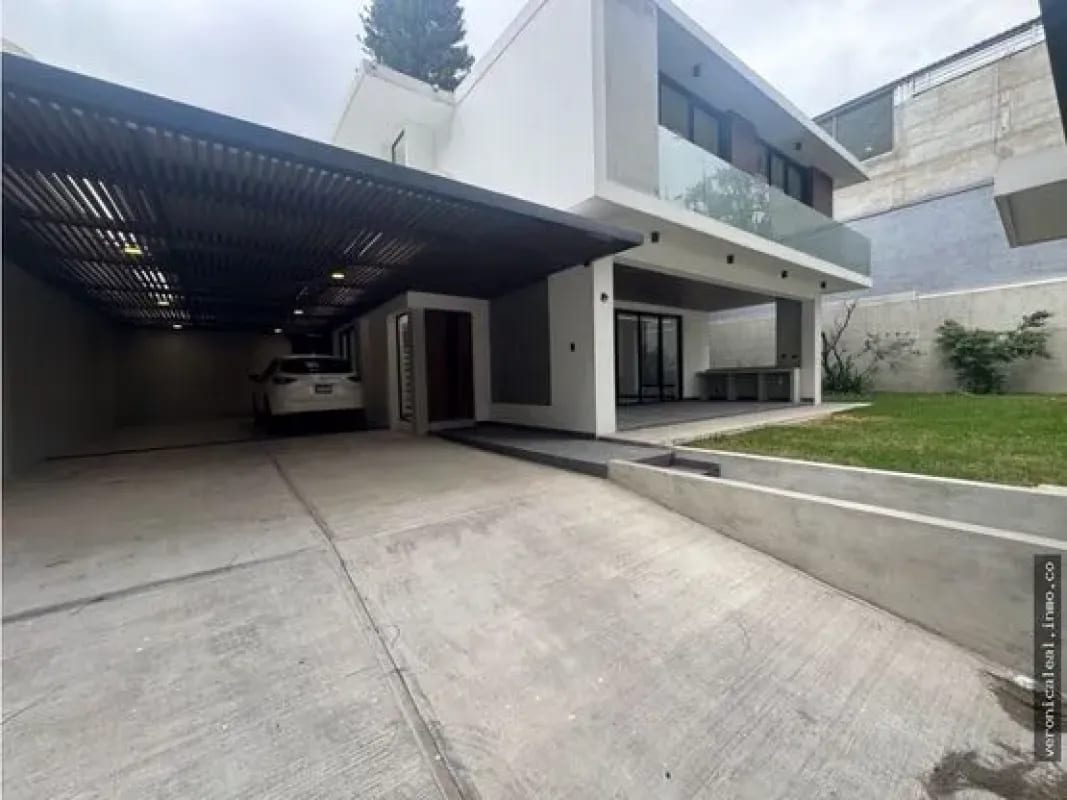 Zona 13 A Una Cuadra de las Américas Dentro de Garita Casa en Venta — Casa en Venta en Zona 14, Guatemala, Ciudad — foto 4 de 17