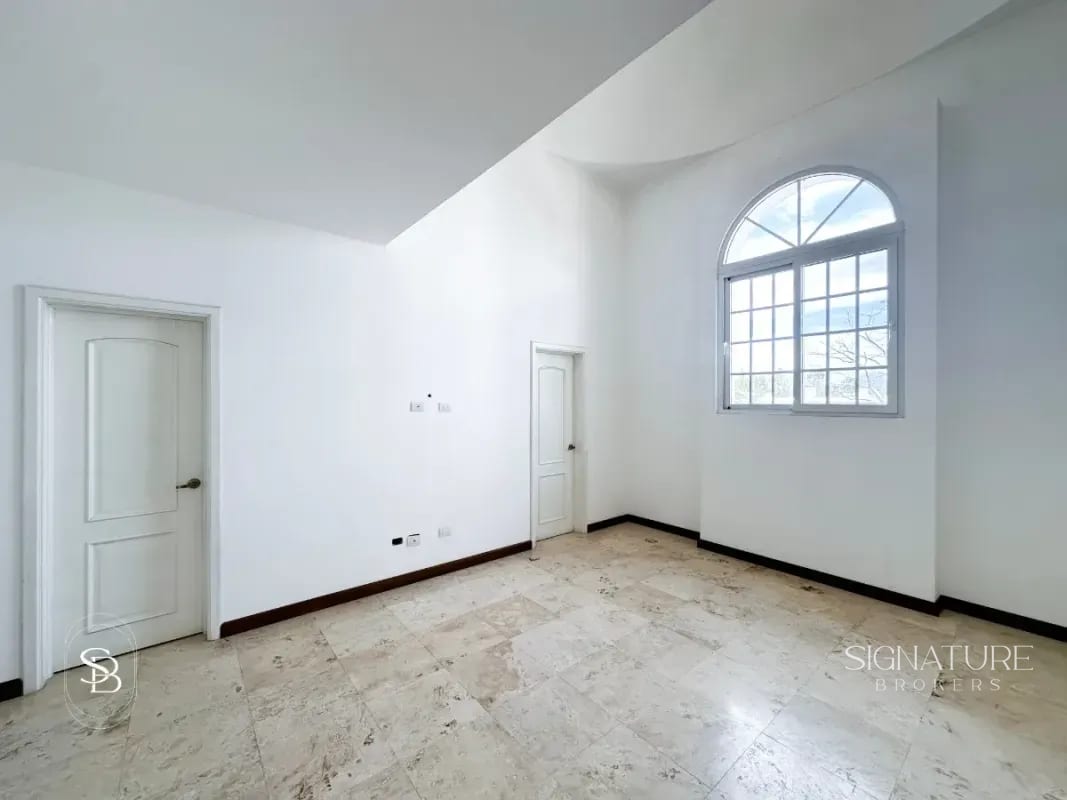 Casa en Venta - Foresta de Cayalá, Z.16 — Casa en Venta en Foresta de Cayalá, Zona 16, Guatemala, Ciudad — foto 5 de 10