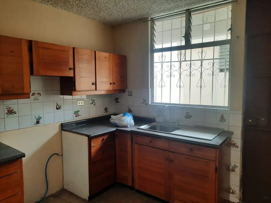 Casa en Mariscal Zona 11 — Casa en Alquiler en Zona 11, Guatemala, Ciudad — foto 5 de 6