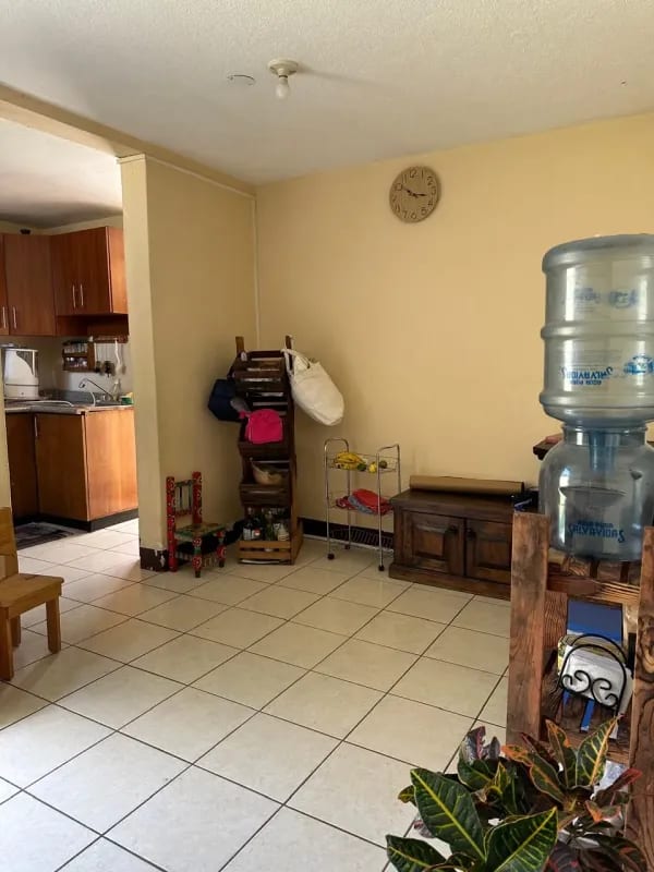 Venta de casa en Zona 11 Las Charcas dentro de garita — Casa en Venta en Las Charcas, Zona 11, Guatemala, Ciudad — foto 7 de 11