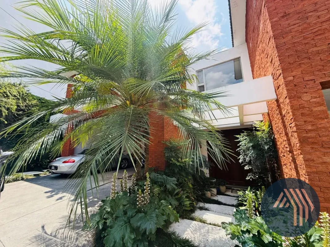 VENTA DE HERMOSA CASA EN CONDOMINIO - VISTA HERMOSA 2, ZONA 15 — Casa en Venta en Vista Hermosa II, Zona 15, Guatemala, Ciudad — foto 2 de 17