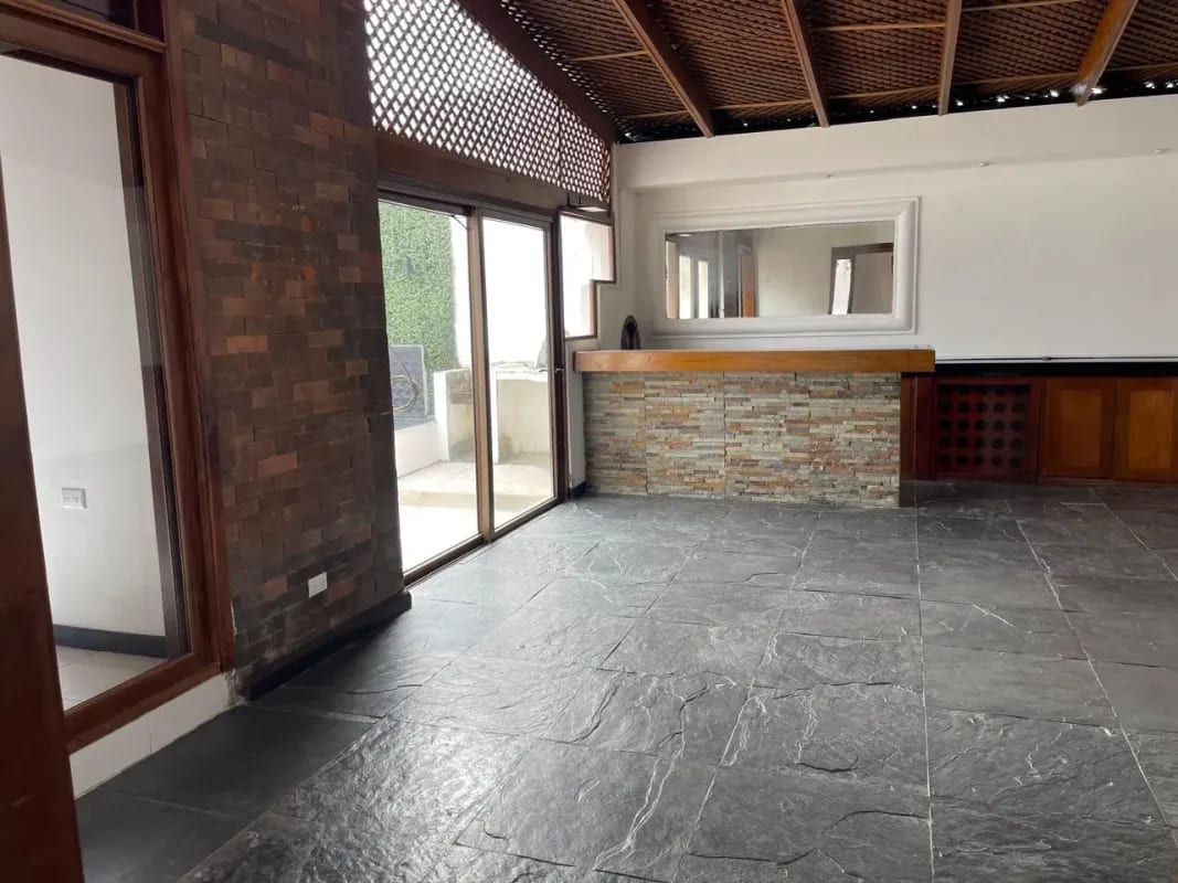 CASA EN VENTA O RENTA EN ZONA 14 EN SECTOR LA VILLA — Casa en Venta en Zona 10, Guatemala, Ciudad — foto 5 de 17